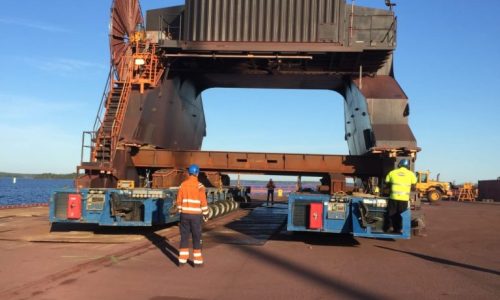 Kiskonosturin siirtovalmistelut Kiskonosturin siirtovalmistelut